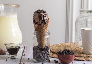 ايس كريم الشوكلاتة والقهوة - شيف سلمى سليمان